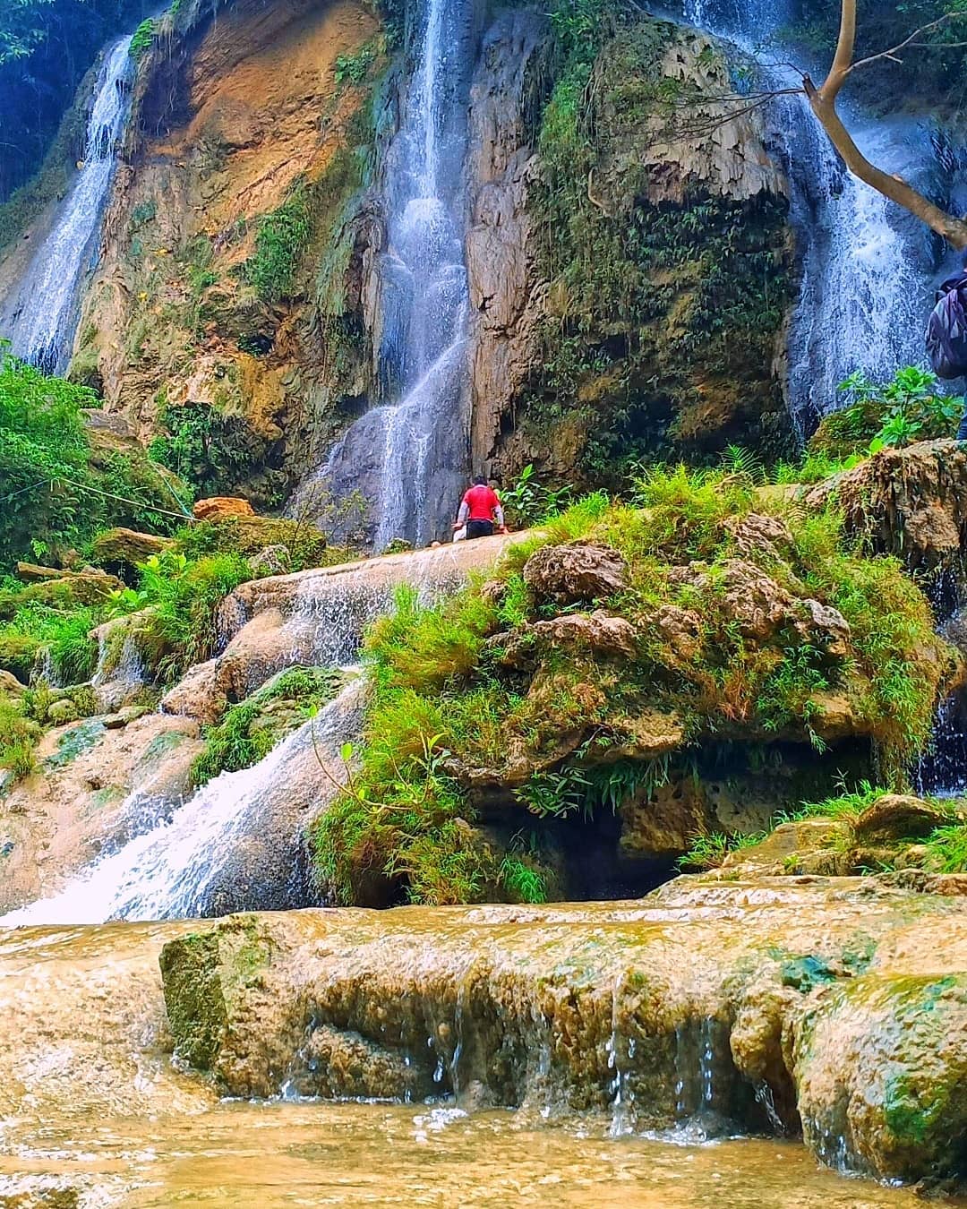 air terjun sri gethuk